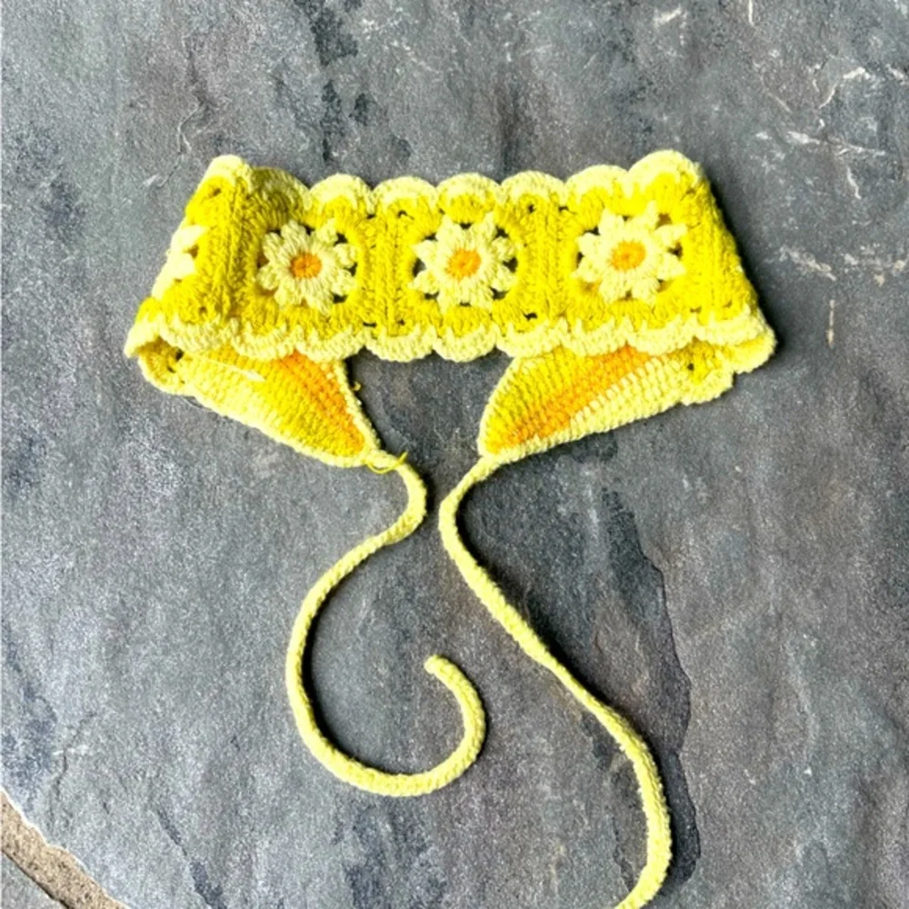 Small Floral Crochet Hair Wrap